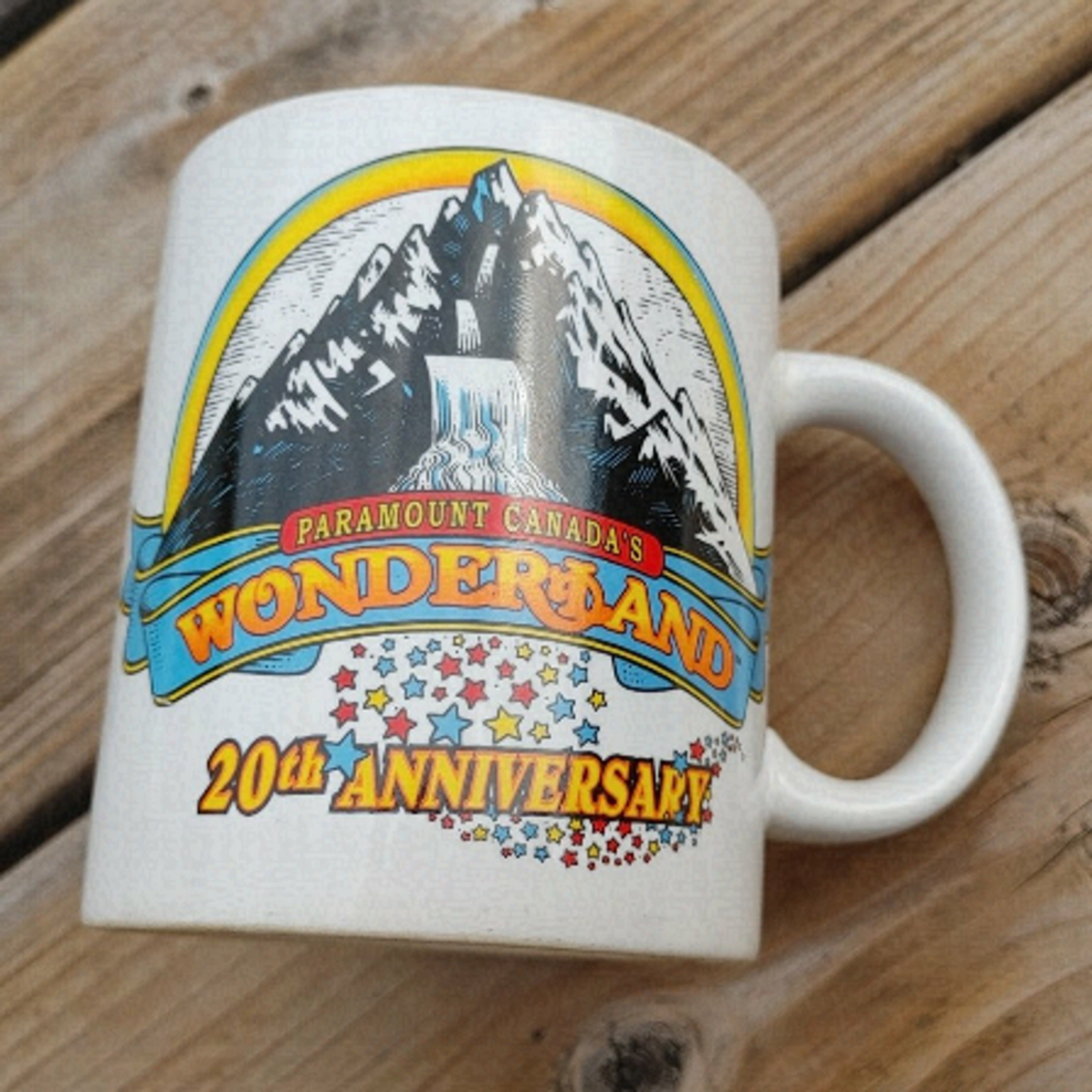 RETRO Canada's Wonderland Anniversary Mug 2001